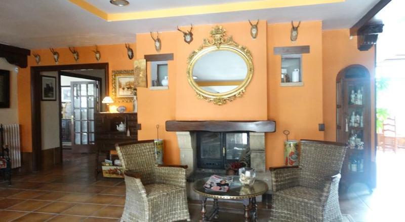 Hotel Montes Blancos Ezcaray Buitenkant foto