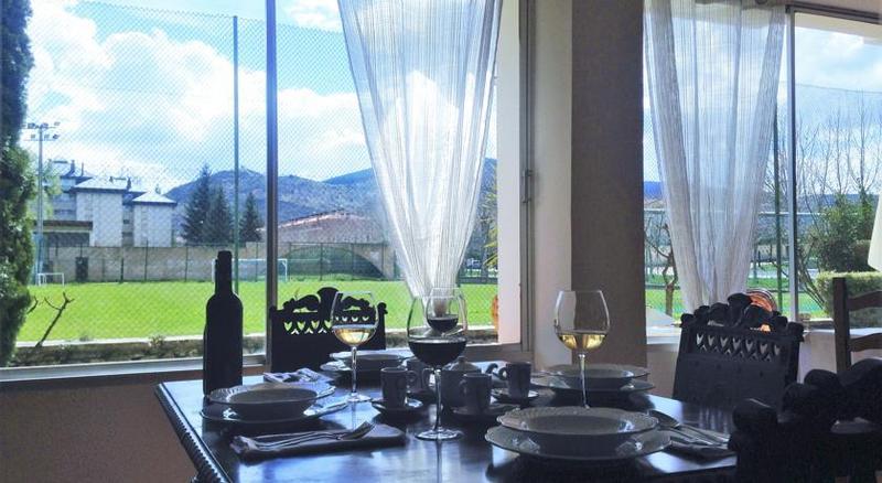 Hotel Montes Blancos Ezcaray Buitenkant foto