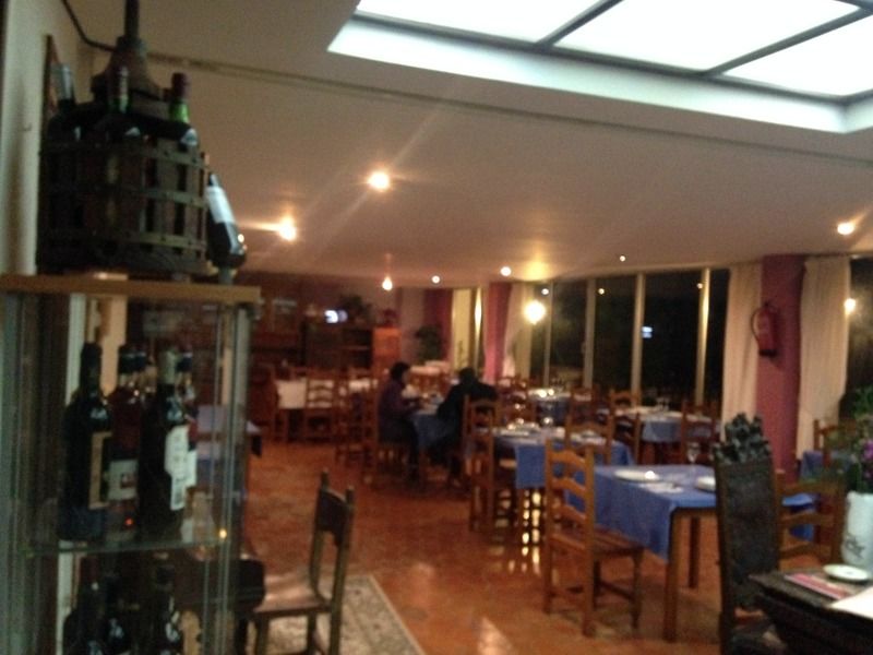 Hotel Montes Blancos Ezcaray Buitenkant foto