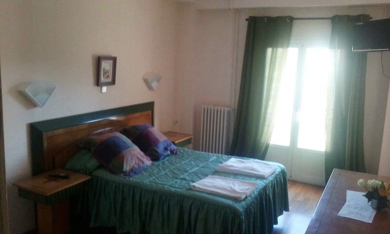 Hotel Montes Blancos Ezcaray Buitenkant foto